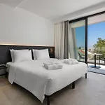 Agkyra 4*