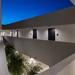 Agkyra 4*