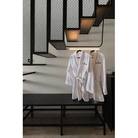 Hotel Agkyra 4*